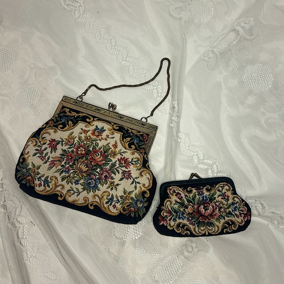 Handbags - Vintage Edwardian Floral needlepoint purse with chain detailing